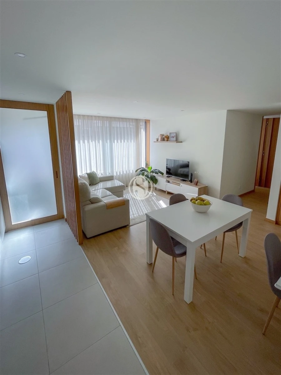 Apartamento T2 para Venda em Ovar, São João, Arada e São Vicente de Pereira Jusã Foto 2