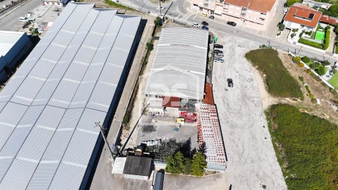 Armazém para Venda em Cristelos, Boim e Ordem