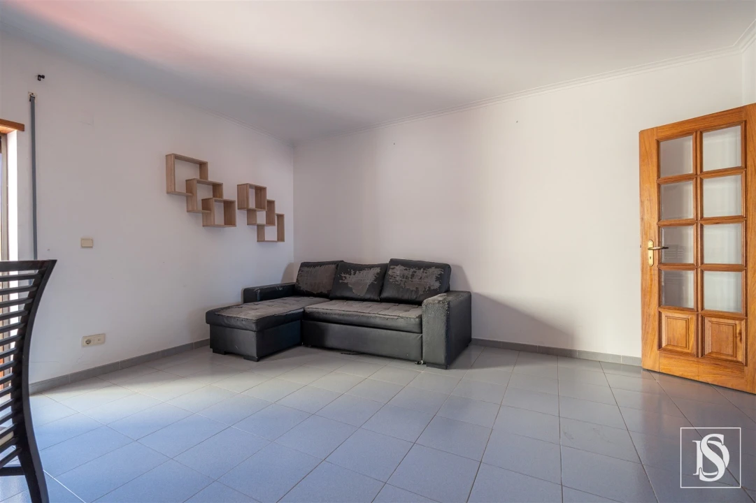 Apartamento T2 para Venda em Buarcos Foto 8