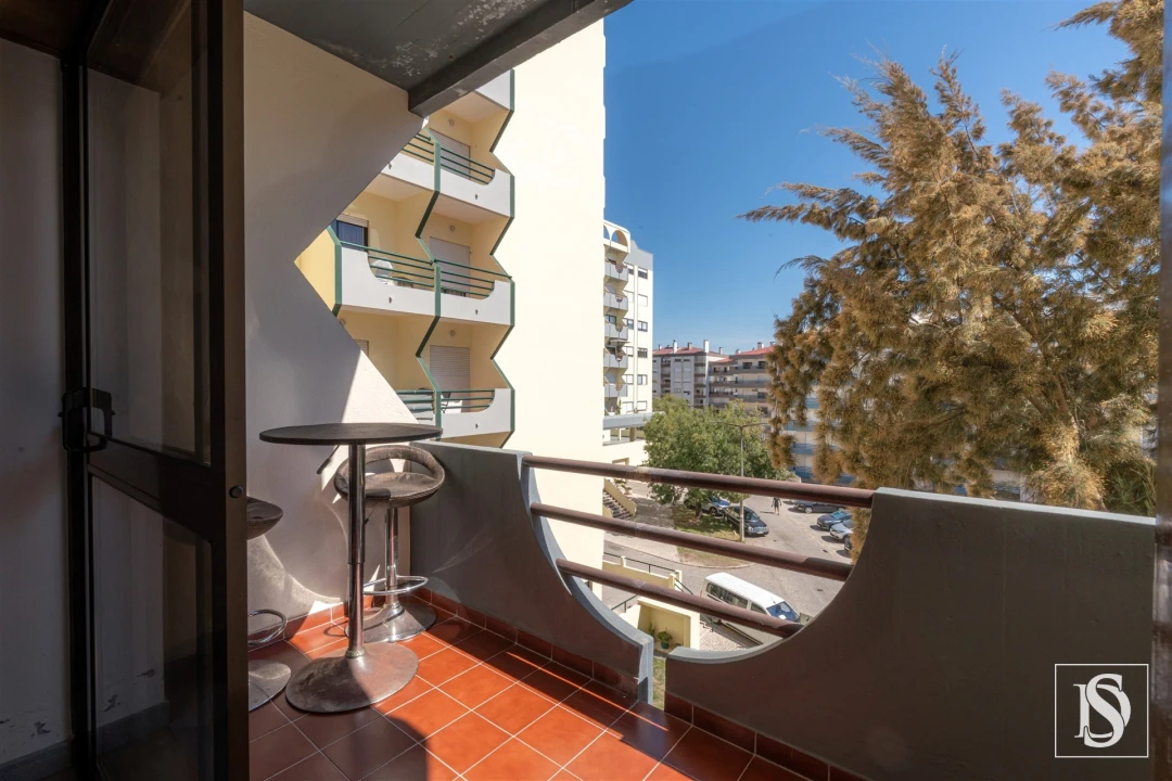Apartamento T2 para Venda em Buarcos Foto 10
