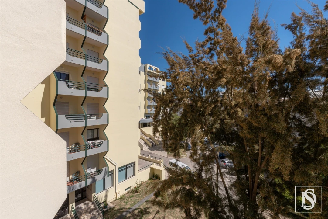 Apartamento T2 para Venda em Buarcos Foto 12