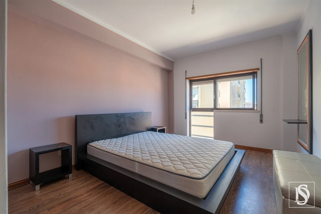 Apartamento T2 para Venda em Buarcos Foto 23