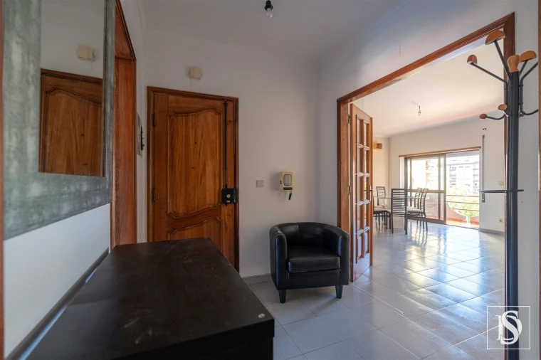 Apartamento T2 para Venda em Buarcos Foto 4