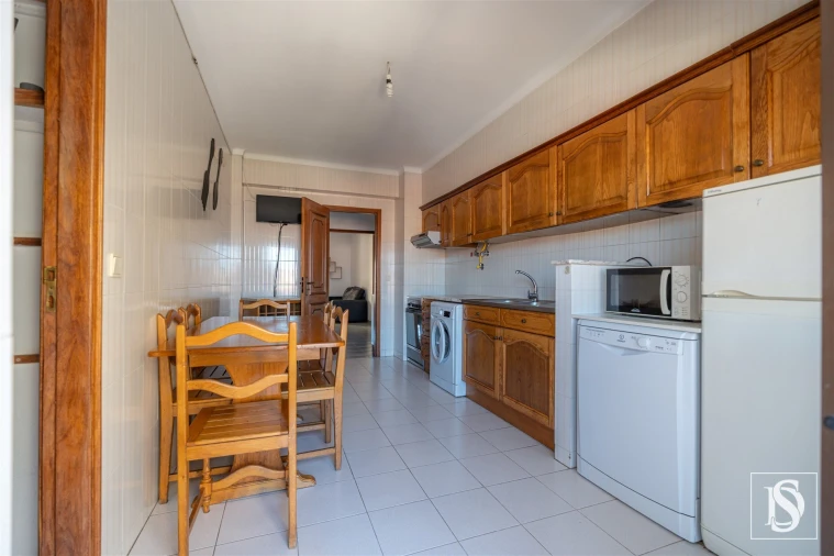 Apartamento T2 para Venda em Buarcos Foto 26