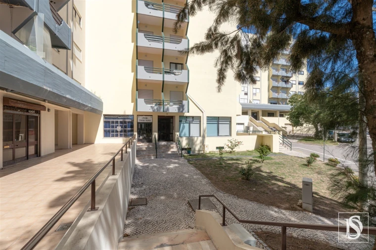 Apartamento T2 para Venda em Buarcos Foto 32