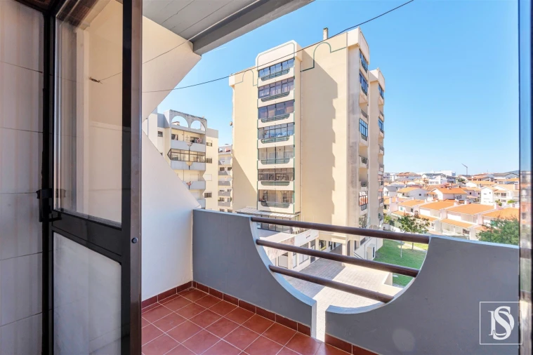 Apartamento T2 para Venda em Buarcos Foto 29