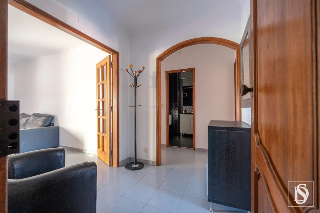 Apartamento T2 para Venda em Buarcos Foto 1