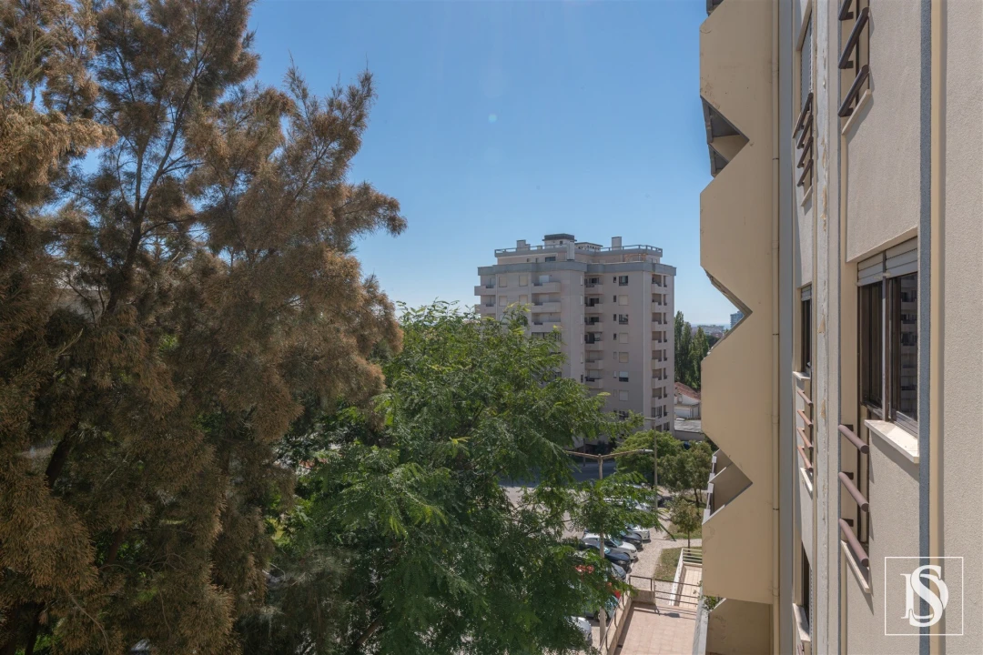 Apartamento T2 para Venda em Buarcos Foto 13