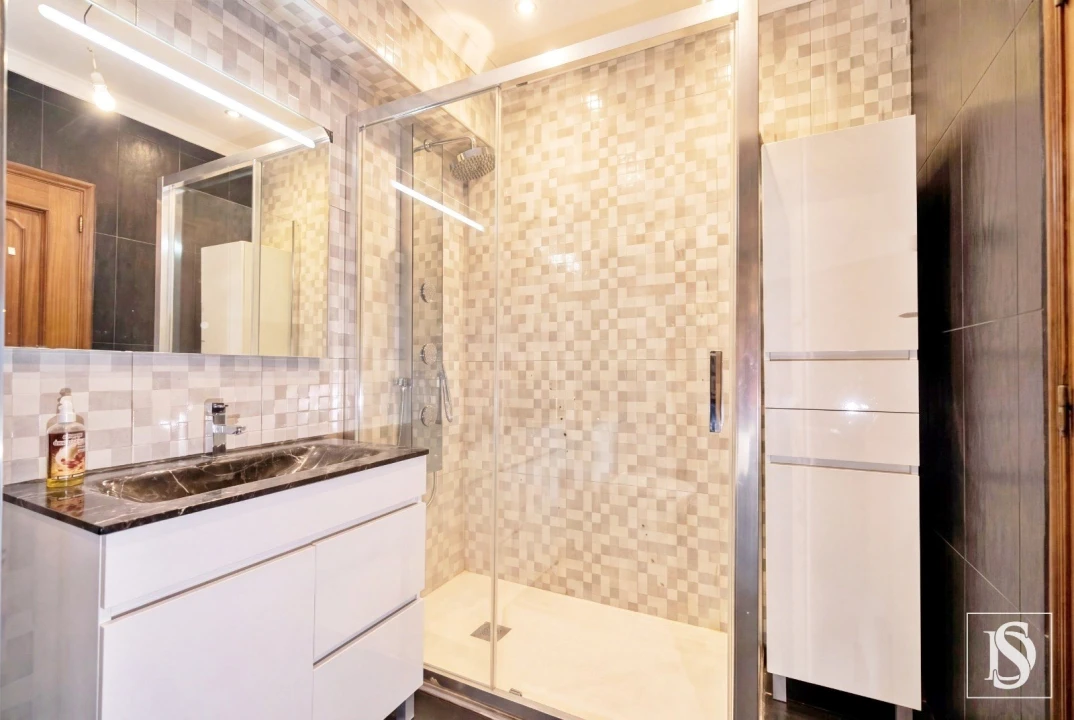 Apartamento T2 para Venda em Buarcos Foto 21
