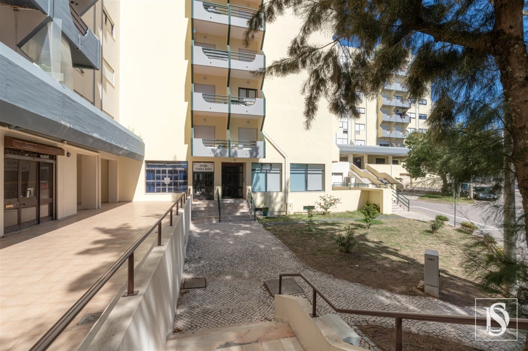 Apartamento T2 para Venda em Buarcos Foto 32