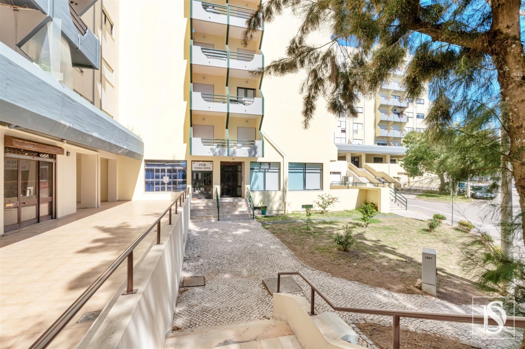 Apartamento T2 para Venda em Buarcos Foto 32