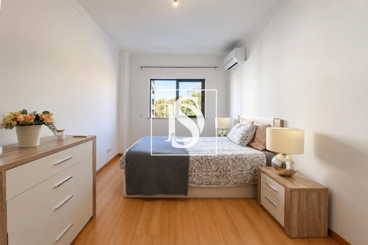 Apartamento T2 para Venda em Portimão Foto 17