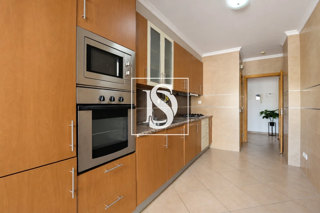 Apartamento T2 para Venda em Portimão Foto 15