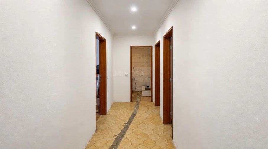 Apartamento T2 para Venda em Lagos (São Sebastião e Santa Maria) Foto 16