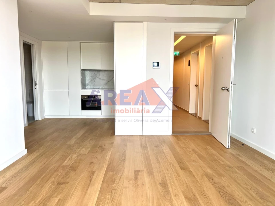 Apartamento T1 para Venda em O. Azeméis, Riba-Ul, Ul, Macinhata Seixa, Madail Foto 2