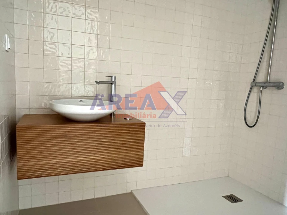 Apartamento T1 para Venda em O. Azeméis, Riba-Ul, Ul, Macinhata Seixa, Madail Foto 11