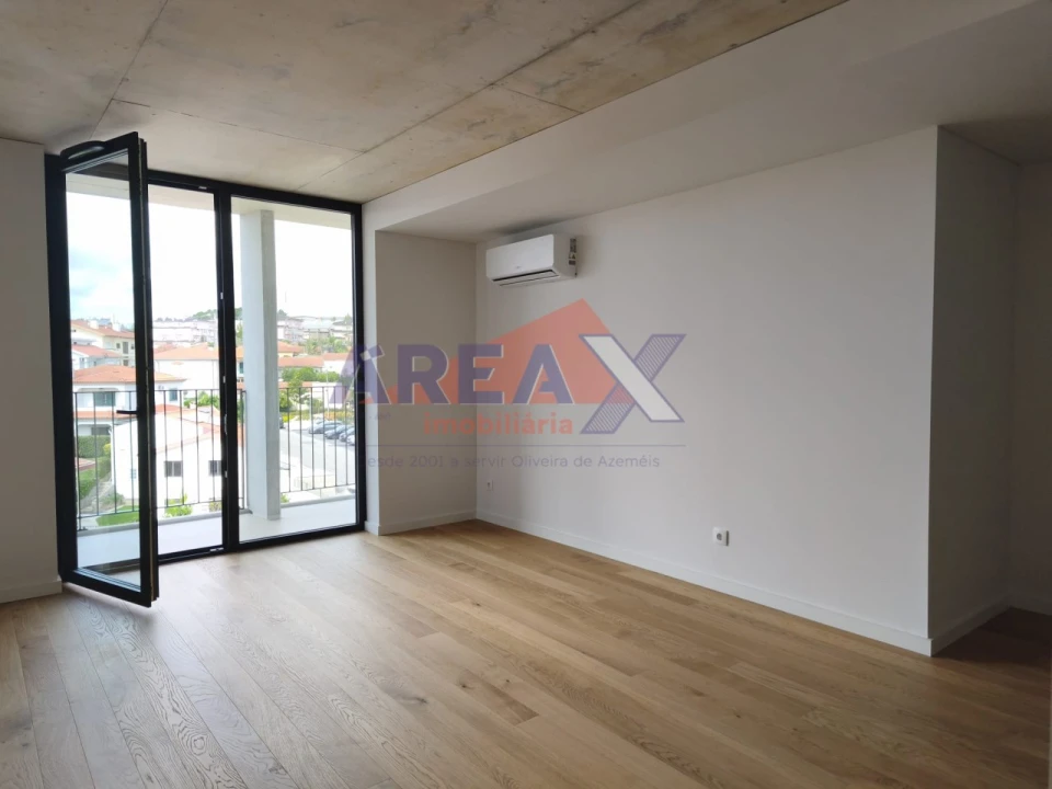 Apartamento T1 para Venda em O. Azeméis, Riba-Ul, Ul, Macinhata Seixa, Madail Foto 5