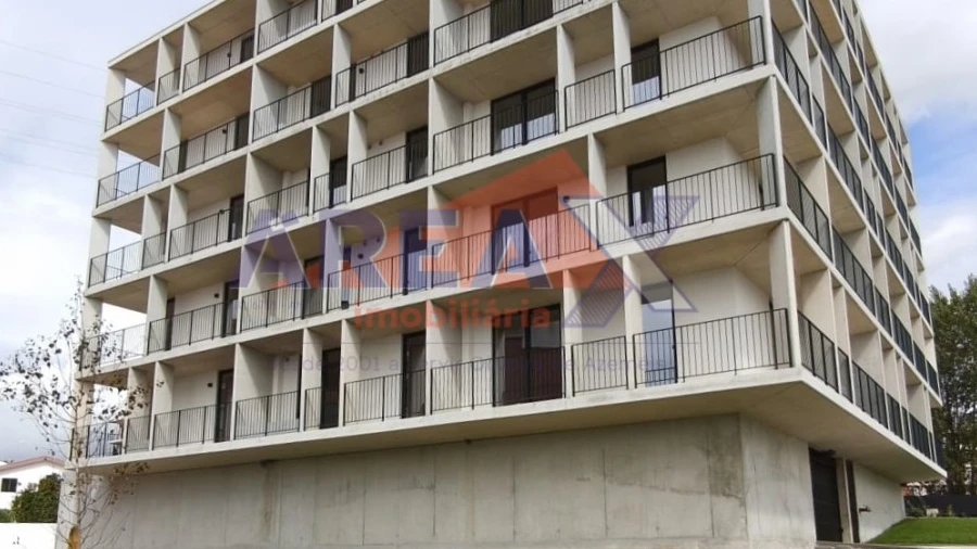 Apartamento T1 para Venda em O. Azeméis, Riba-Ul, Ul, Macinhata Seixa, Madail
