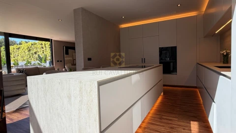 Moradia T4 para Venda em Cidade da Maia
