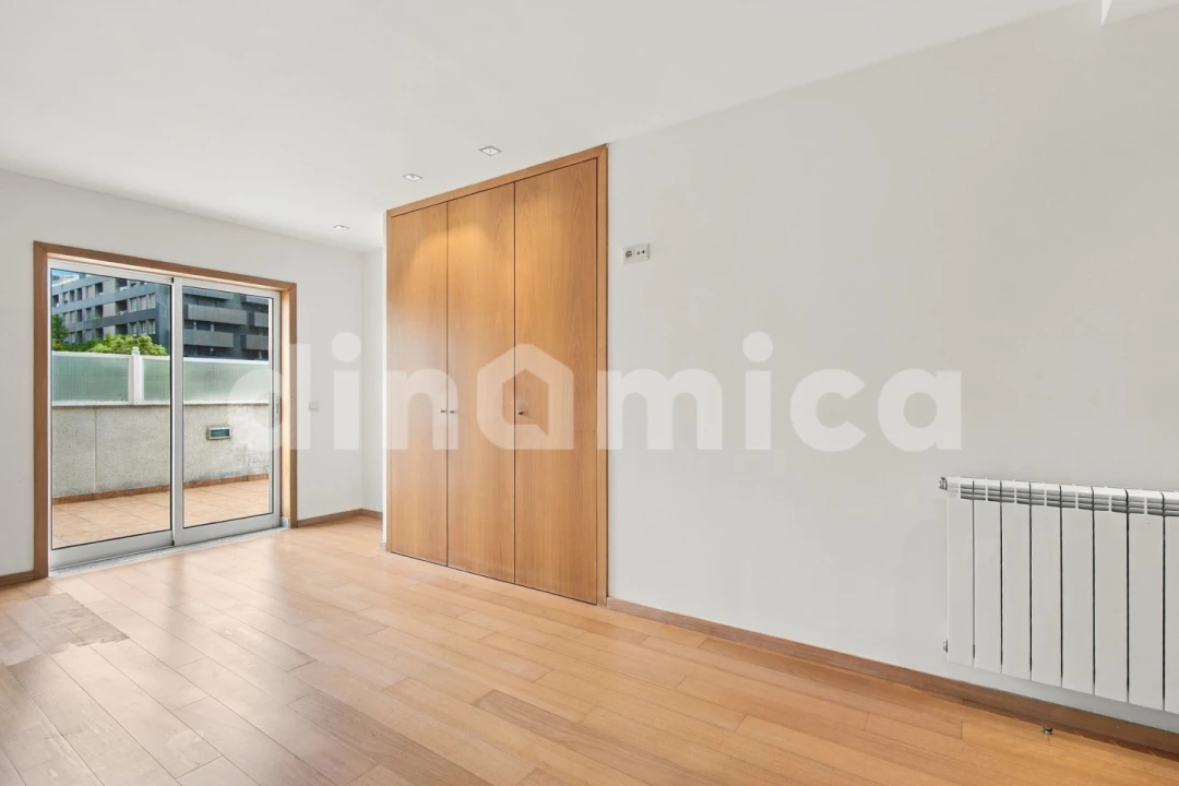 Apartamento T3 para Venda em Vila Nova de Famalicão e Calendário Foto 18