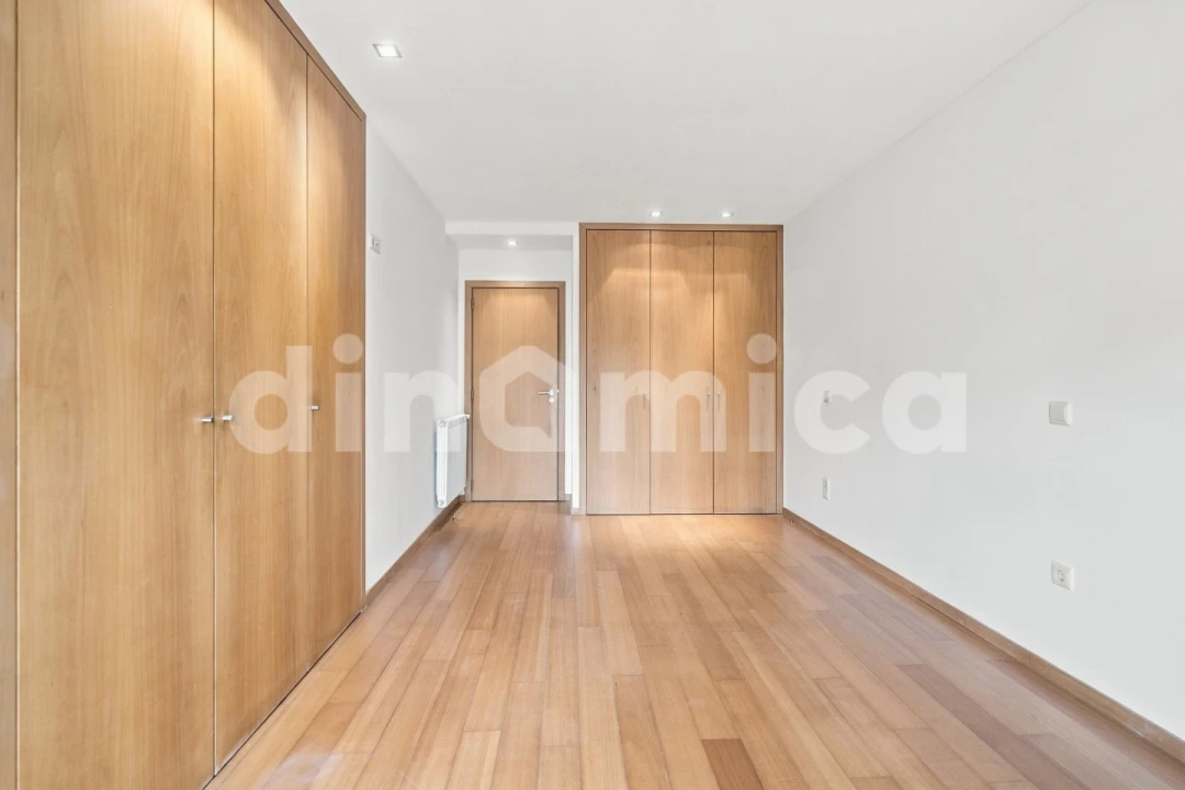 Apartamento T3 para Venda em Vila Nova de Famalicão e Calendário Foto 19
