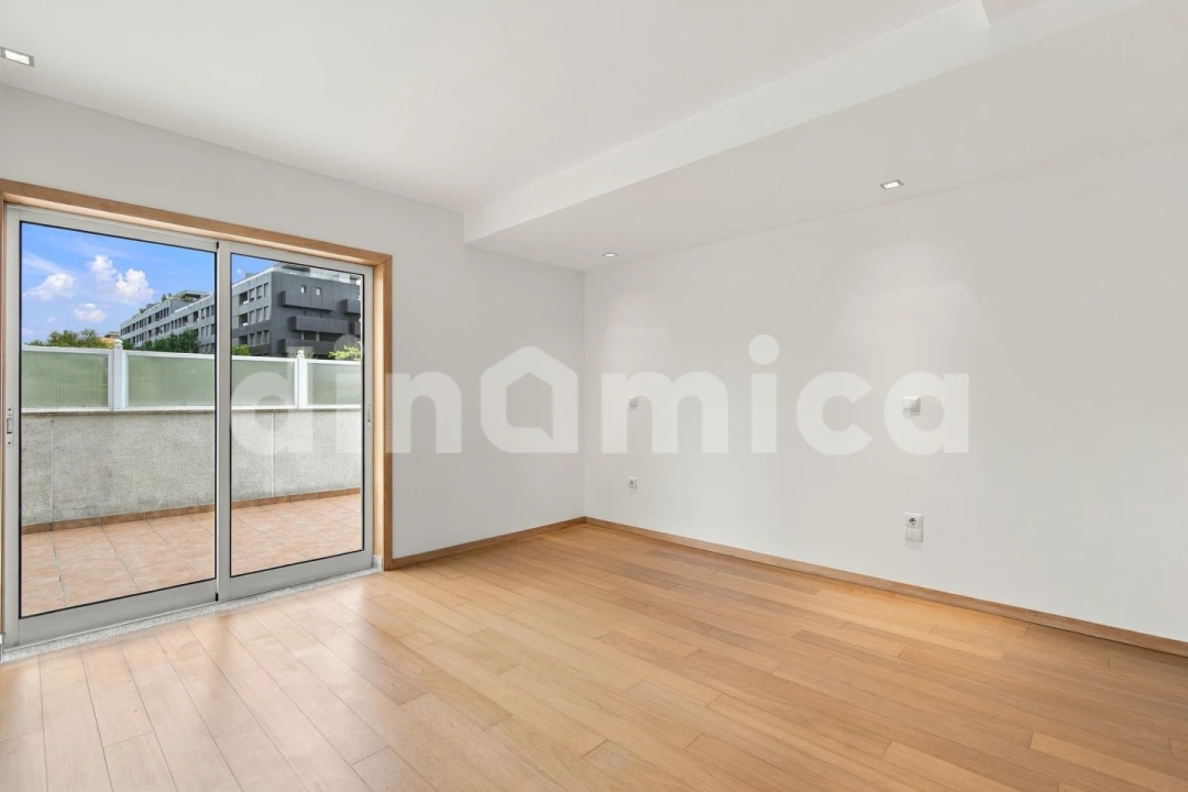 Apartamento T3 para Venda em Vila Nova de Famalicão e Calendário Foto 25