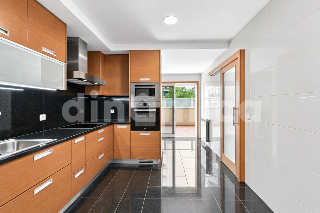 Apartamento T3 para Venda em Vila Nova de Famalicão e Calendário Foto 5