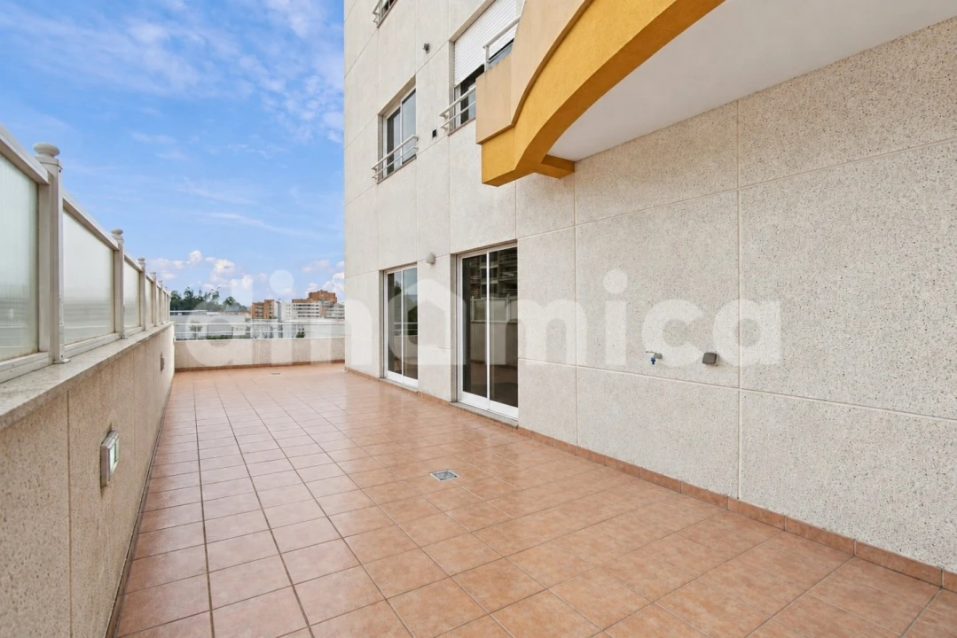 Apartamento T3 para Venda em Vila Nova de Famalicão e Calendário Foto 30