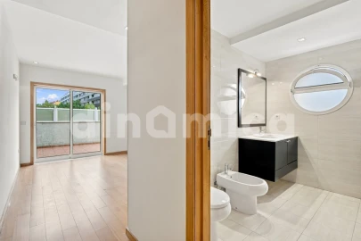 Apartamento T3 para Venda em Vila Nova de Famalicão e Calendário