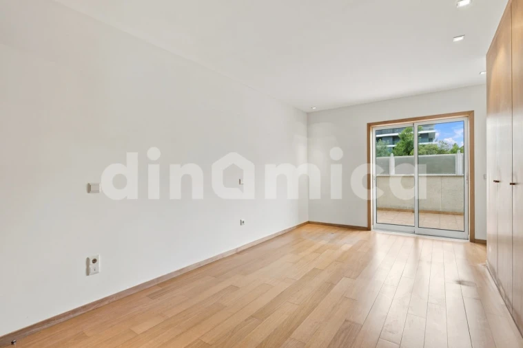 Apartamento T3 para Venda em Vila Nova de Famalicão e Calendário Foto 16