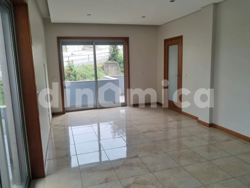 Apartamento T2 para Venda em Ribeirão Foto 4
