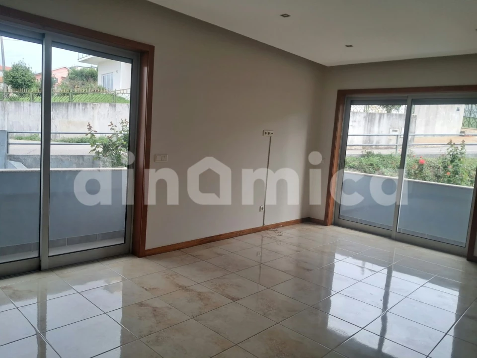 Apartamento T2 para Venda em Ribeirão Foto 5