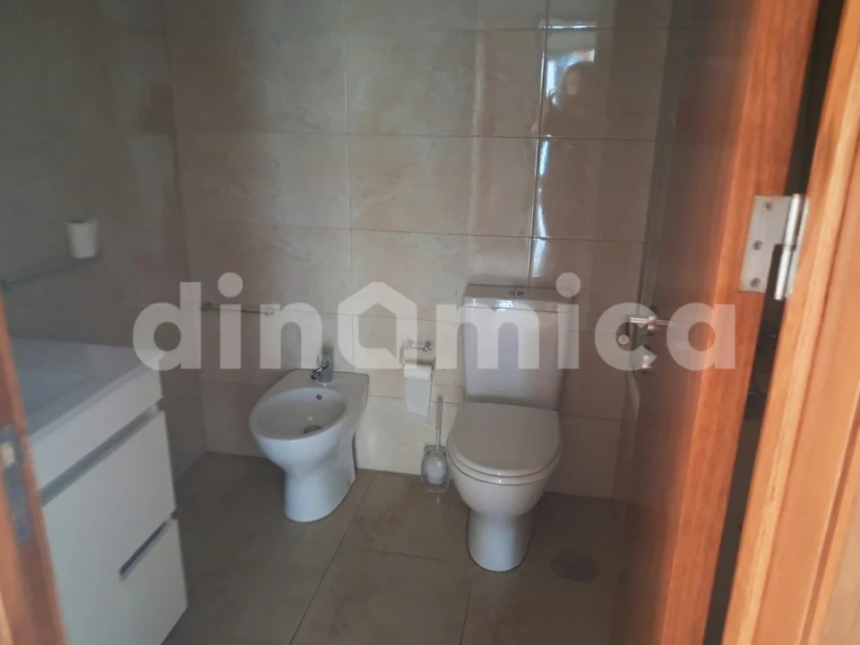 Apartamento T2 para Venda em Ribeirão Foto 11