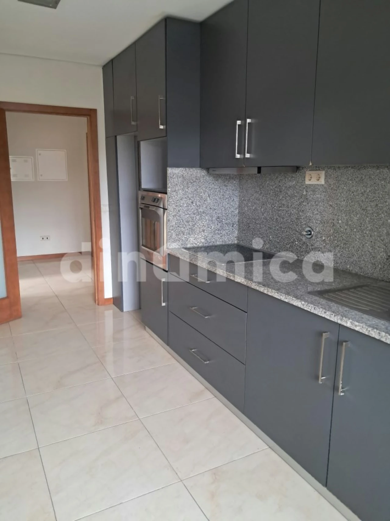 Apartamento T2 para Venda em Ribeirão Foto 2