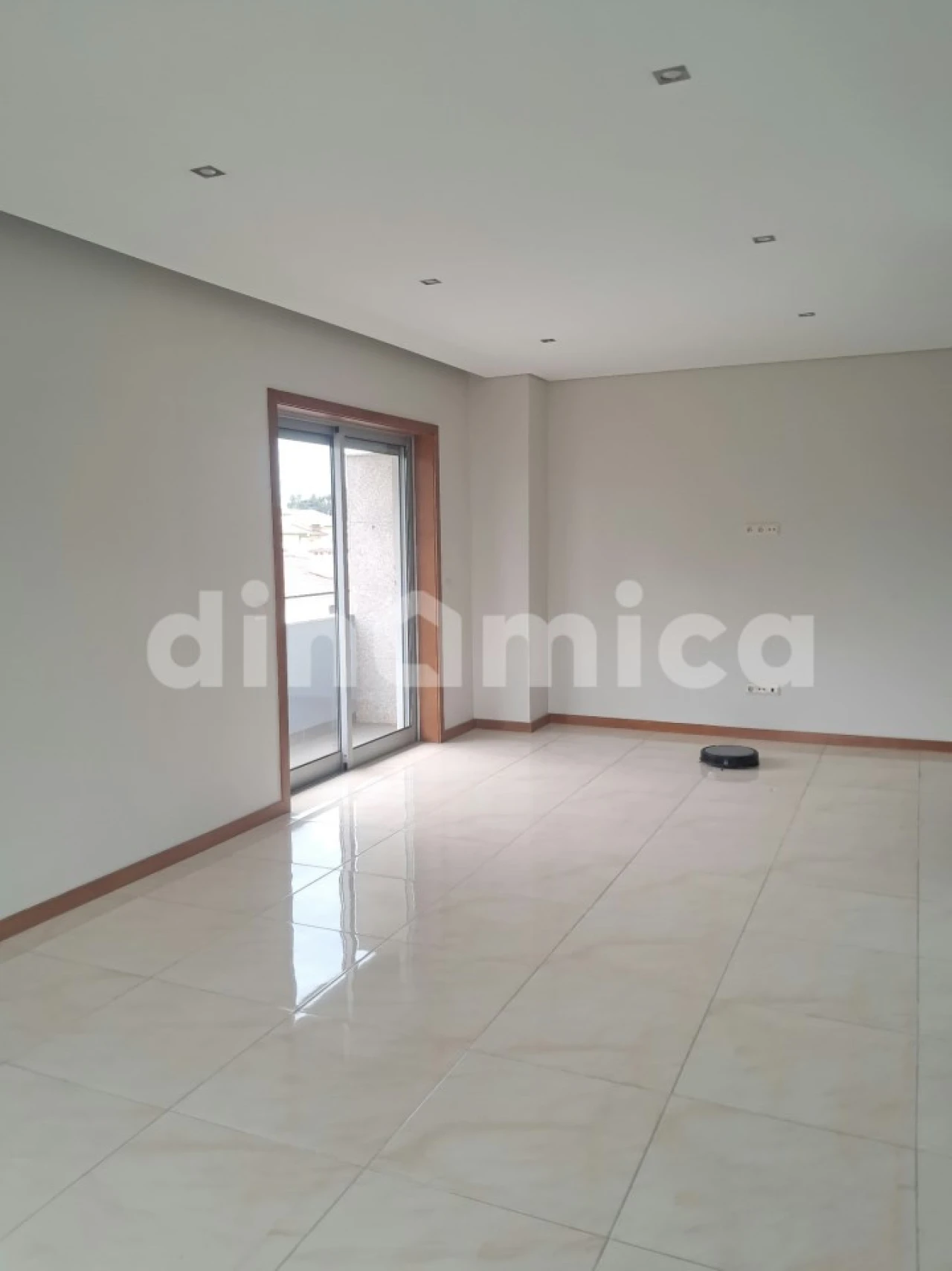 Apartamento T2 para Venda em Ribeirão Foto 6