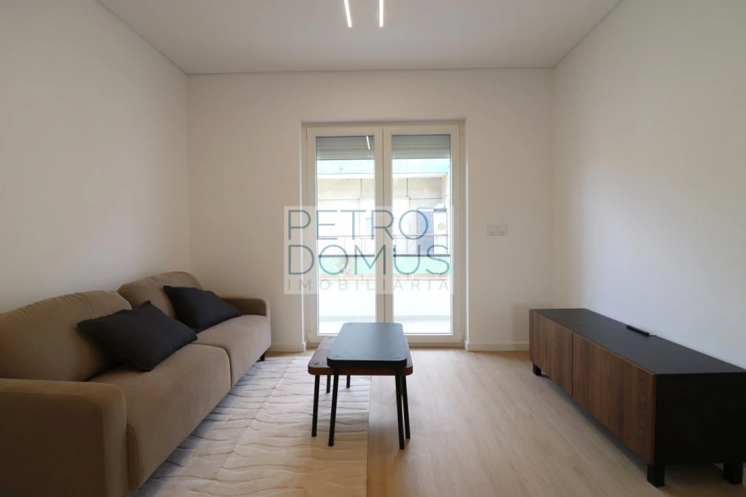 Apartamento T3 para Venda em Almada, Cova da Piedade, Pragal e Cacilhas Foto 3