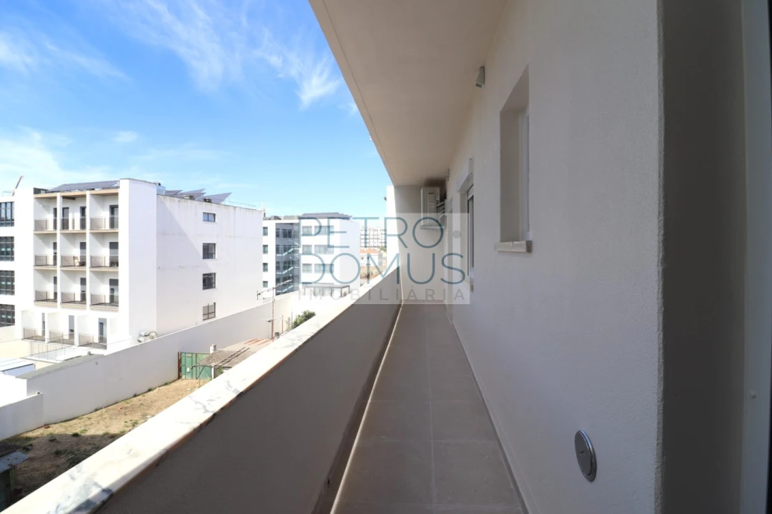 Apartamento T3 para Venda em Almada, Cova da Piedade, Pragal e Cacilhas Foto 7