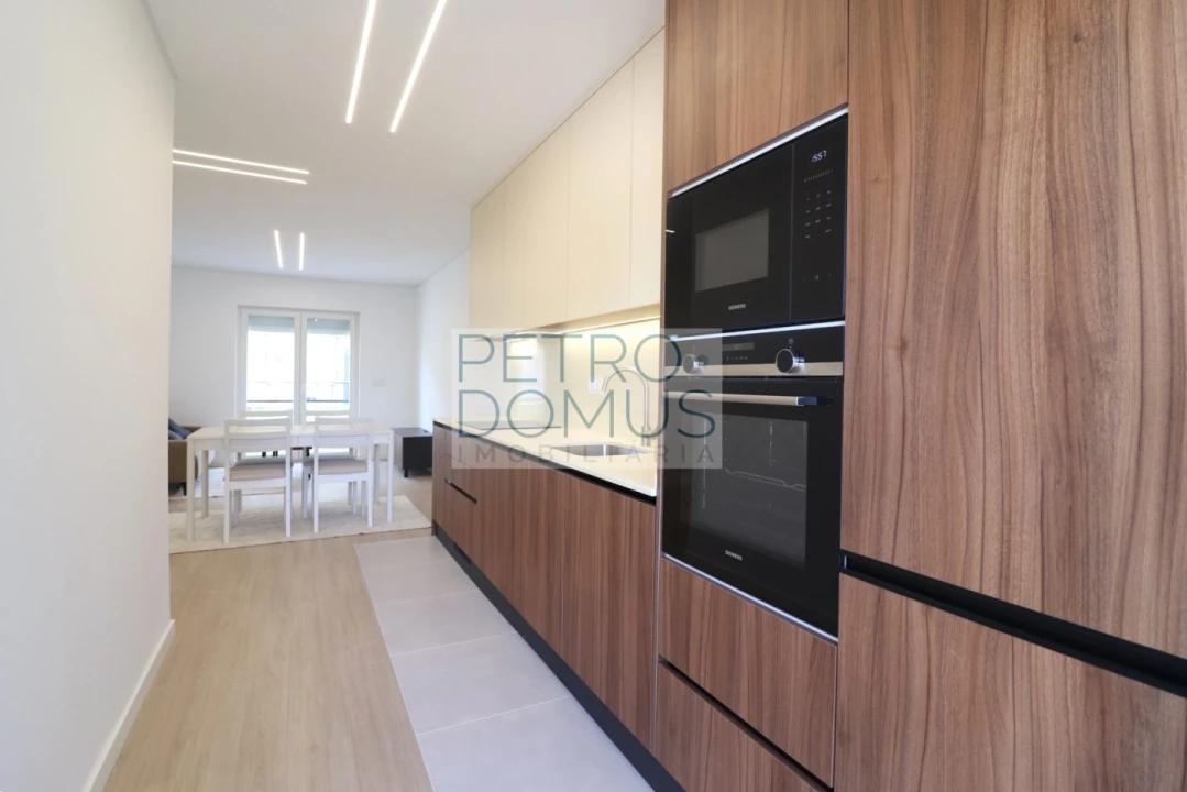 Apartamento T3 para Venda em Almada, Cova da Piedade, Pragal e Cacilhas Foto 10