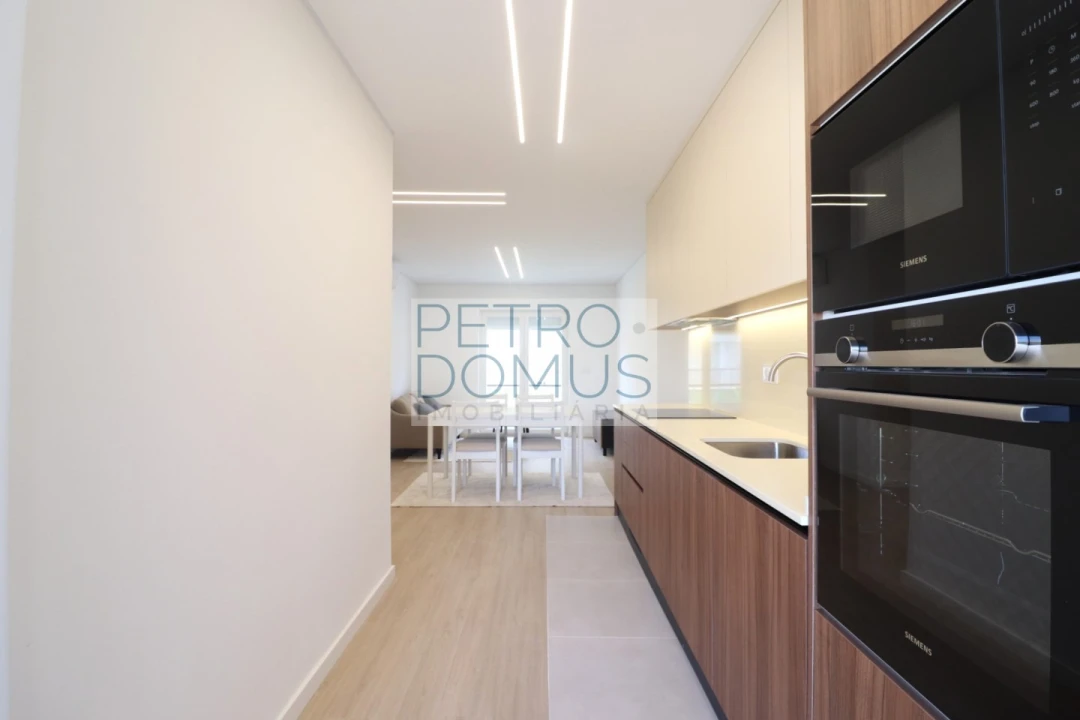 Apartamento T3 para Venda em Almada, Cova da Piedade, Pragal e Cacilhas Foto 11