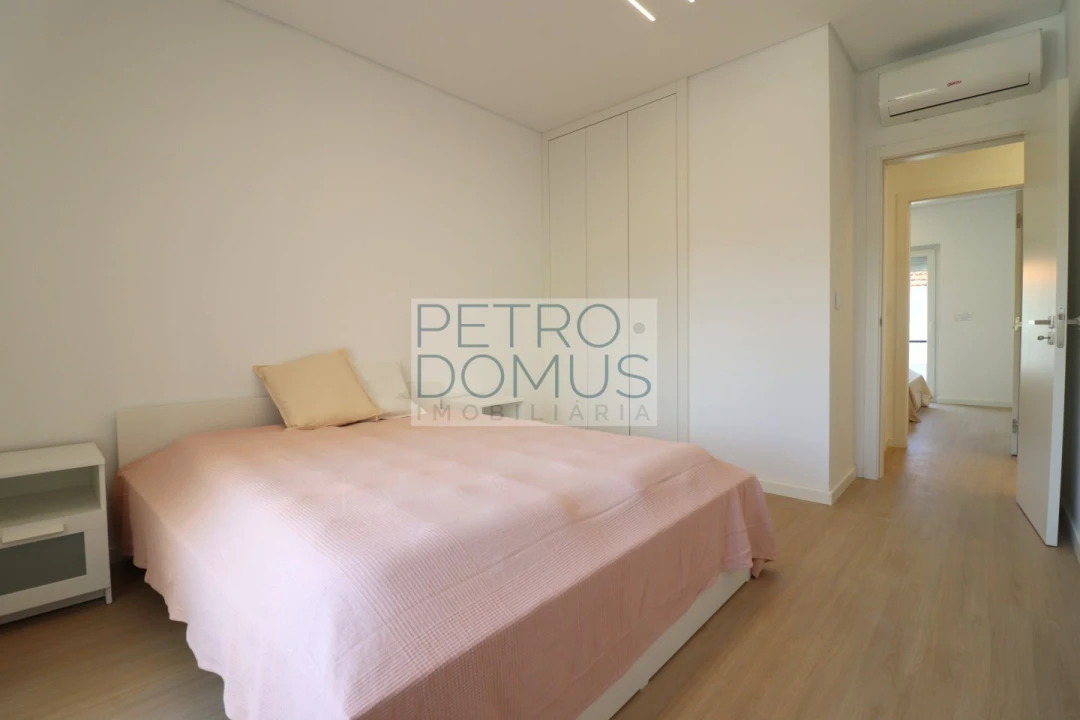 Apartamento T3 para Venda em Almada, Cova da Piedade, Pragal e Cacilhas Foto 21