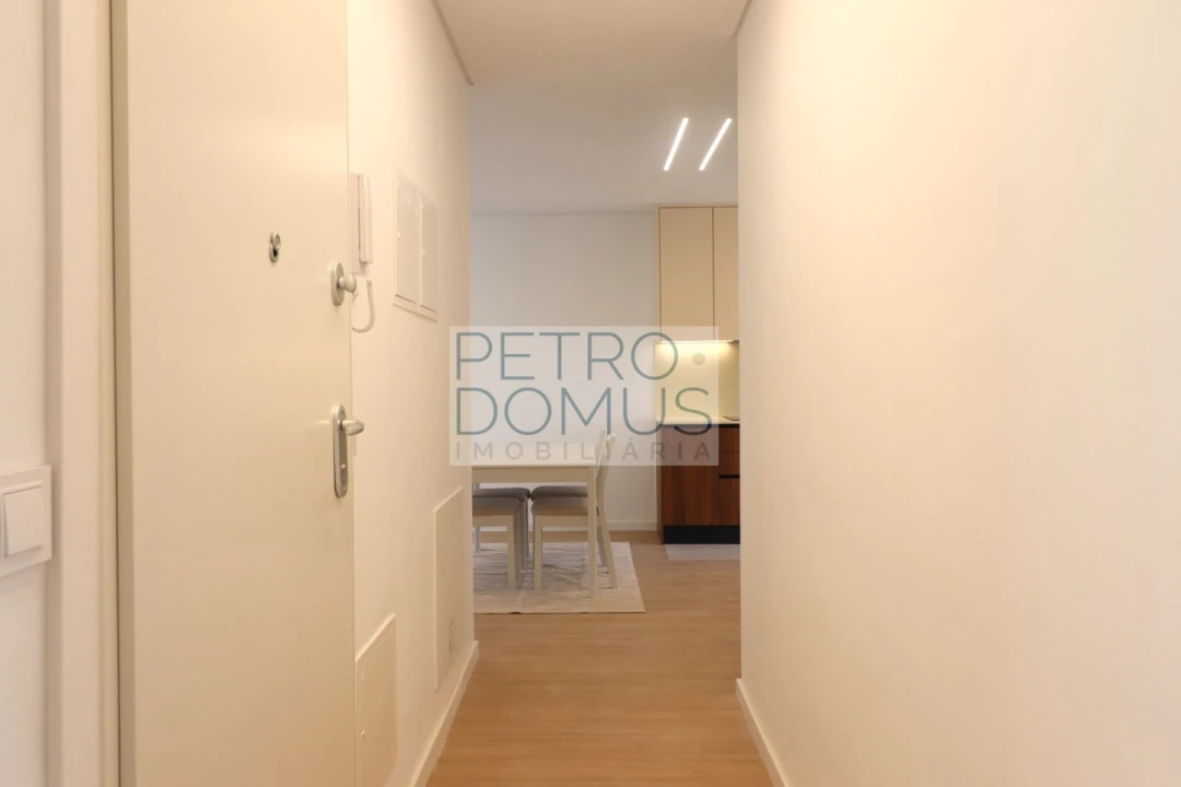 Apartamento T3 para Venda em Almada, Cova da Piedade, Pragal e Cacilhas Foto 32