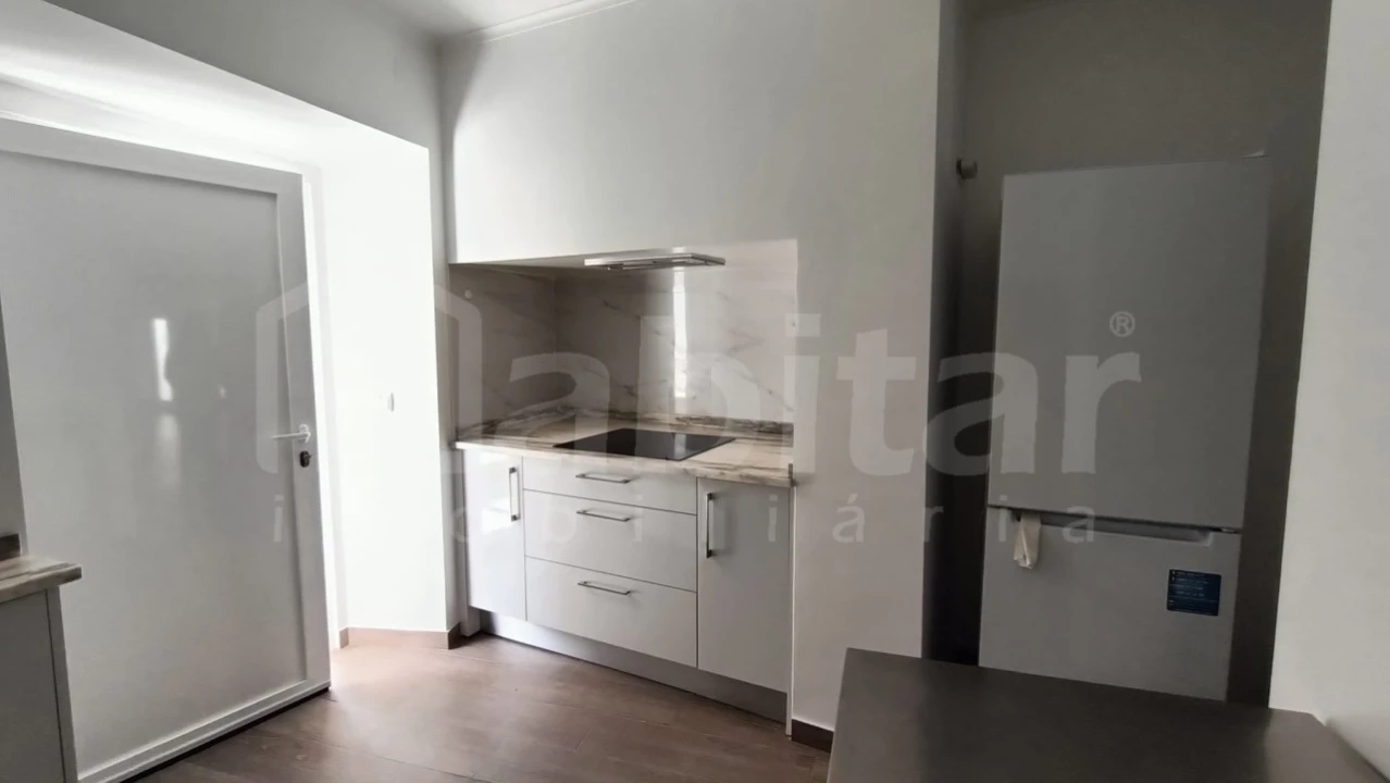 Apartamento T1 para Arrendamento em Benavente Foto 1