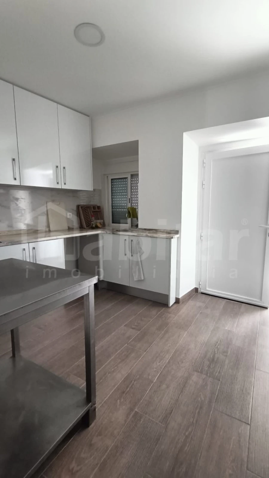 Apartamento T1 para Arrendamento em Benavente Foto 3