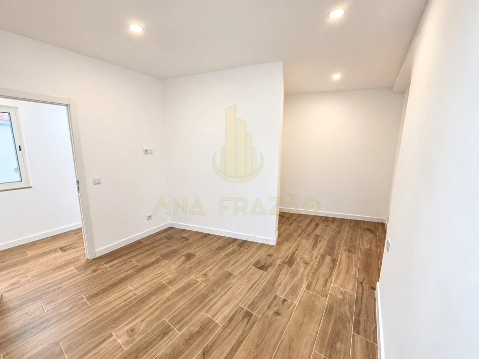 Moradia T2 para Venda em Manique do Intendente, Vila Nova de São Pedro e Maçussa Foto 7