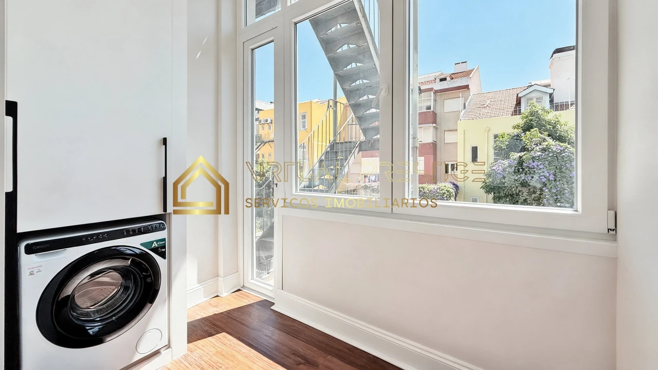 Apartamento T3 para Venda em Areeiro Foto 16