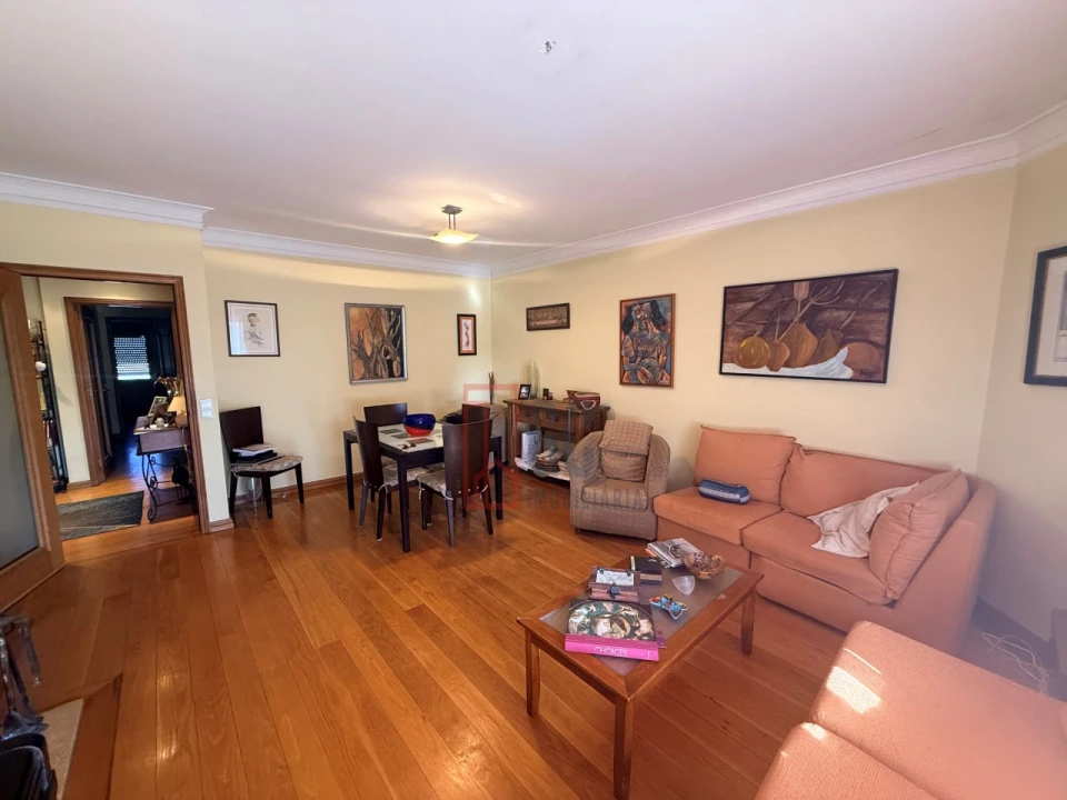 Apartamento T3 para Venda em Mafamude e Vilar do Paraíso Foto 1