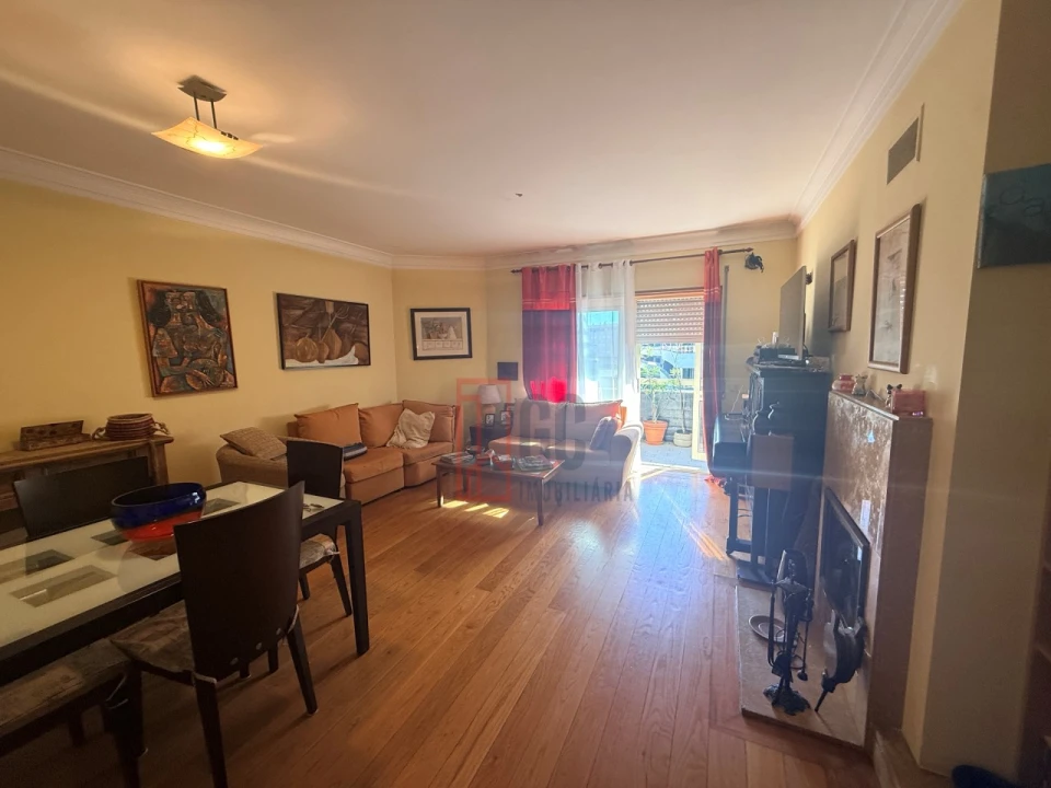 Apartamento T3 para Venda em Mafamude e Vilar do Paraíso Foto 2