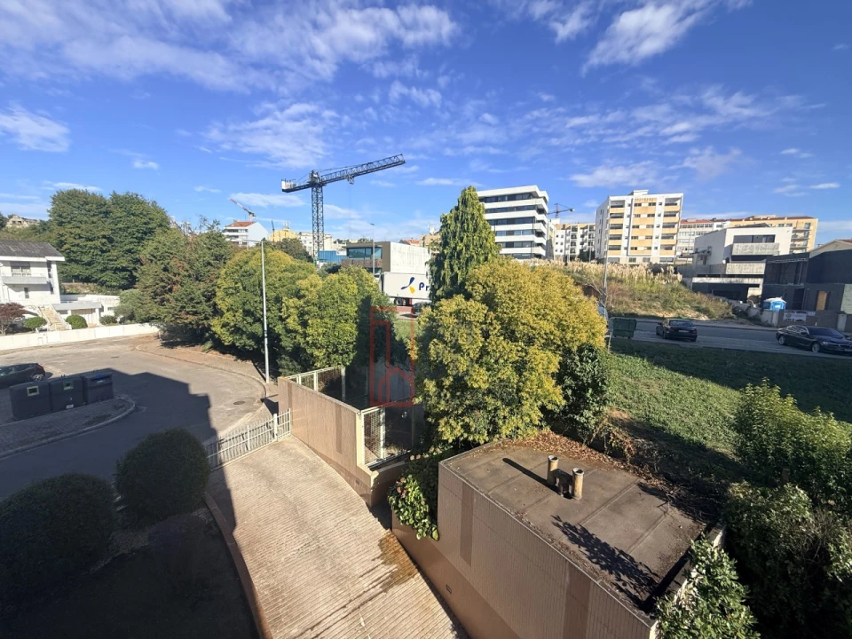 Apartamento T3 para Venda em Mafamude e Vilar do Paraíso Foto 32