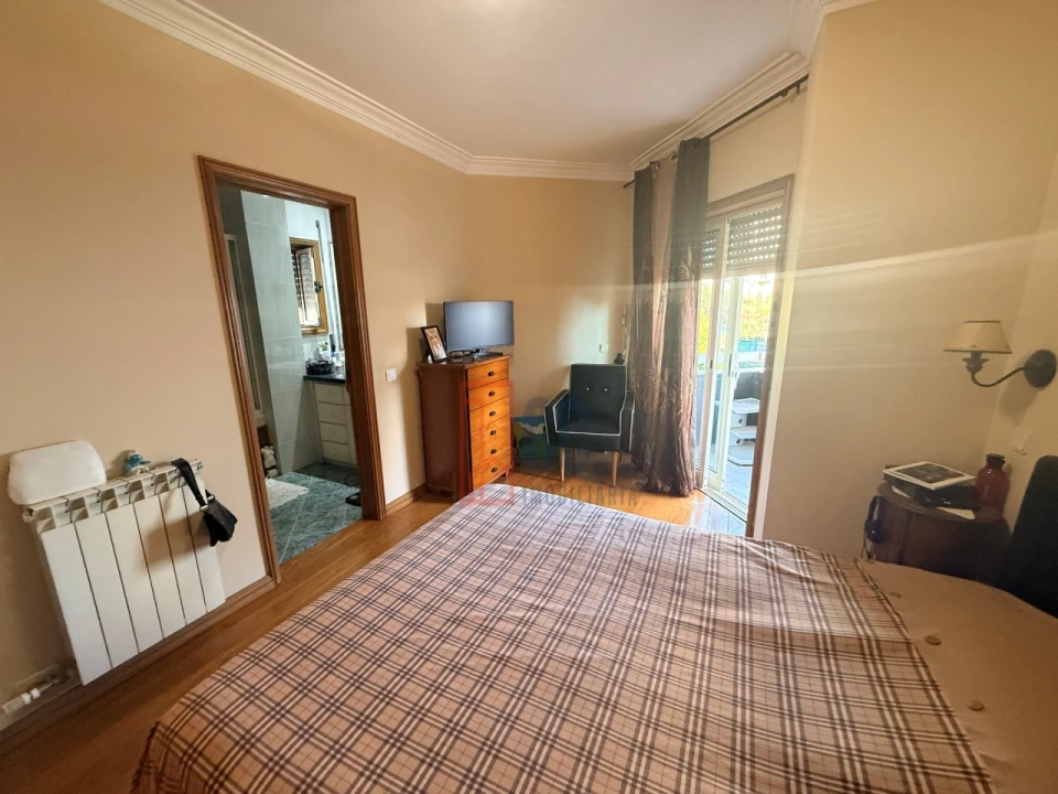 Apartamento T3 para Venda em Mafamude e Vilar do Paraíso Foto 22