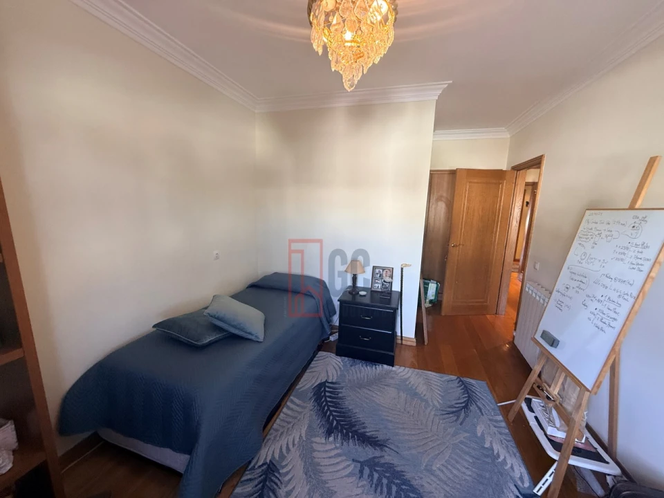Apartamento T3 para Venda em Mafamude e Vilar do Paraíso Foto 26